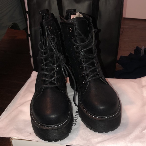 Mesa Black Chunky Boot woman’s 7 - Picture 2 of 5